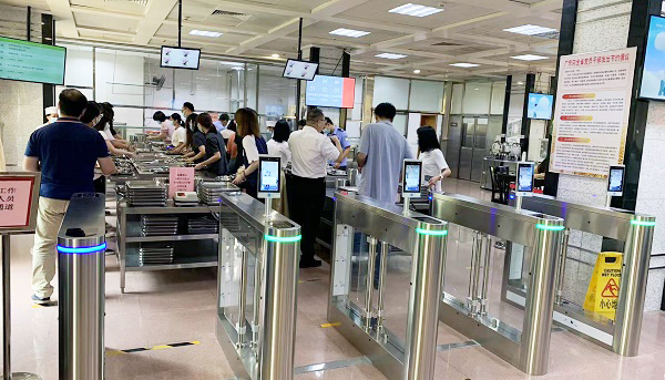 防疫當(dāng)前，餐飲市場(chǎng)智能化迫在眉睫，數(shù)字食堂正崛起！